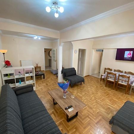 Beautiful Apartment In The Center Of เทสซาโลนิกิ ภายนอก รูปภาพ